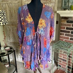 En Creme Floral Print Tie Kimono M/L NWOT